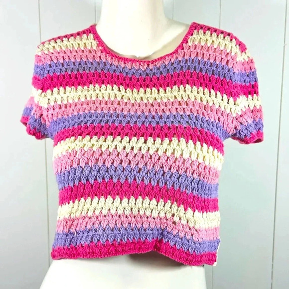 nouveau monde Tops - NWT Nouveau Monde womens front pink knit crop top shirt short sleeve sz small